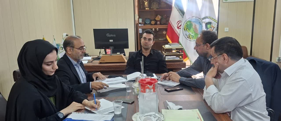 ریزگردها و تنش آبی در کانون بررسی مسائل کلان قم