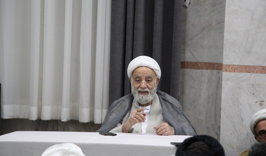 سومین نشست فصلی دبیران اقامه نماز ادارات و دانشگاه های قم برگزار شد