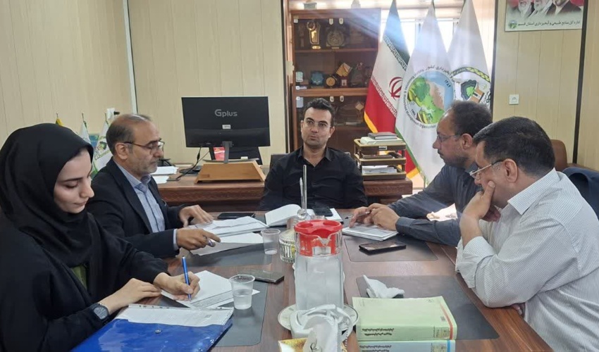 ریزگردها و تنش آبی در کانون بررسی مسائل کلان قم
