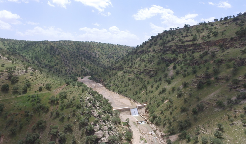 اجرای پروژه‌های صندوق توسعه ملی در هشت حوزه آبخیز استان قم/ مدیریت نادرست منابع آبی عامل پیدایش کانون‌های تولید ریزگرد است