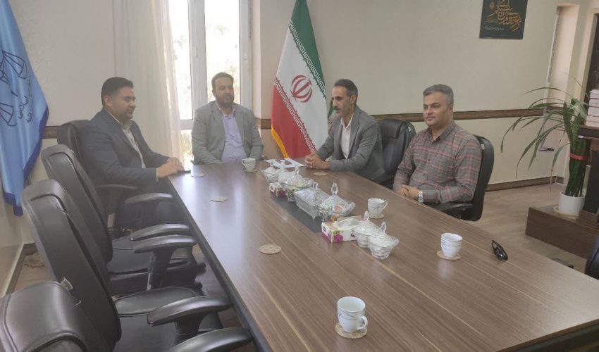 خدمت به خدمت گزاران افتخار ماست.