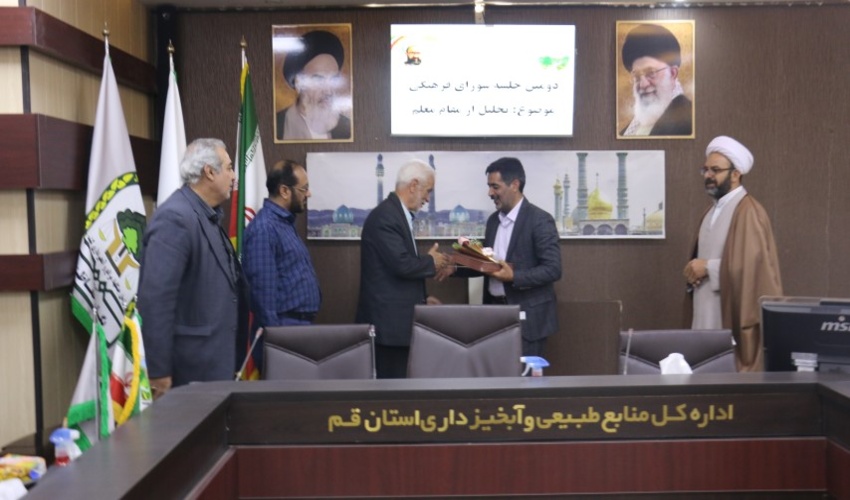 مرور خاطرات دانش آموزی با حضور معلم دهه 60