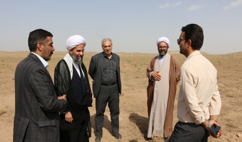 جلوگیری از گسترش بیابان‌ با کاشت گیاهان مقاوم