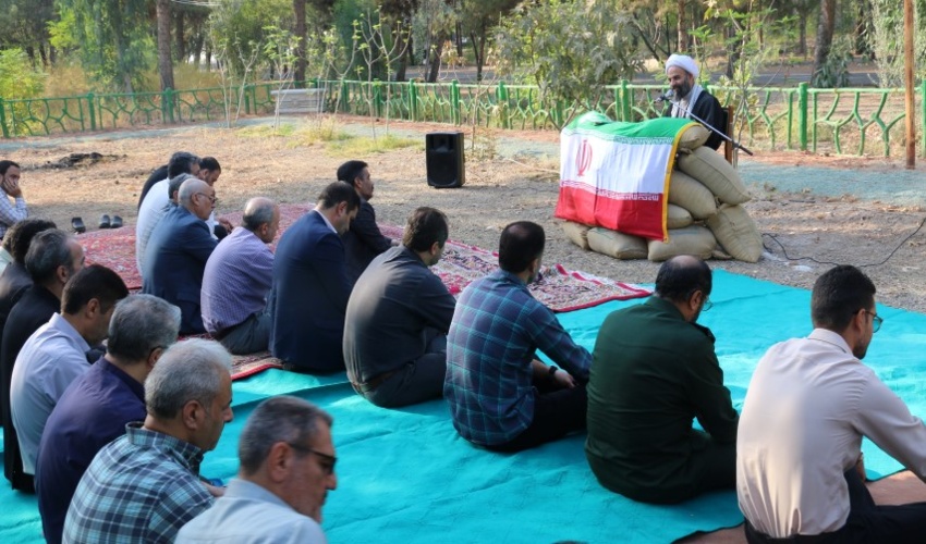 بازگویی خاطرات جبهه و جنگ و تقدیر از جانبازان و ایثارگران اداره کل