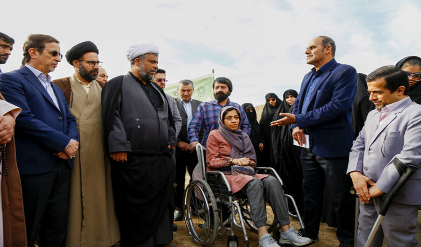 کاشت نهال توسط افراد با نیازهای ویژه 