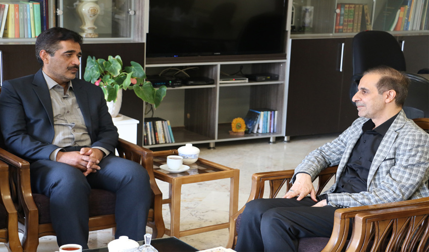 دیدار مدیرکل منابع طبیعی استان با مدیرکل صدا و سیمای مرکز قم